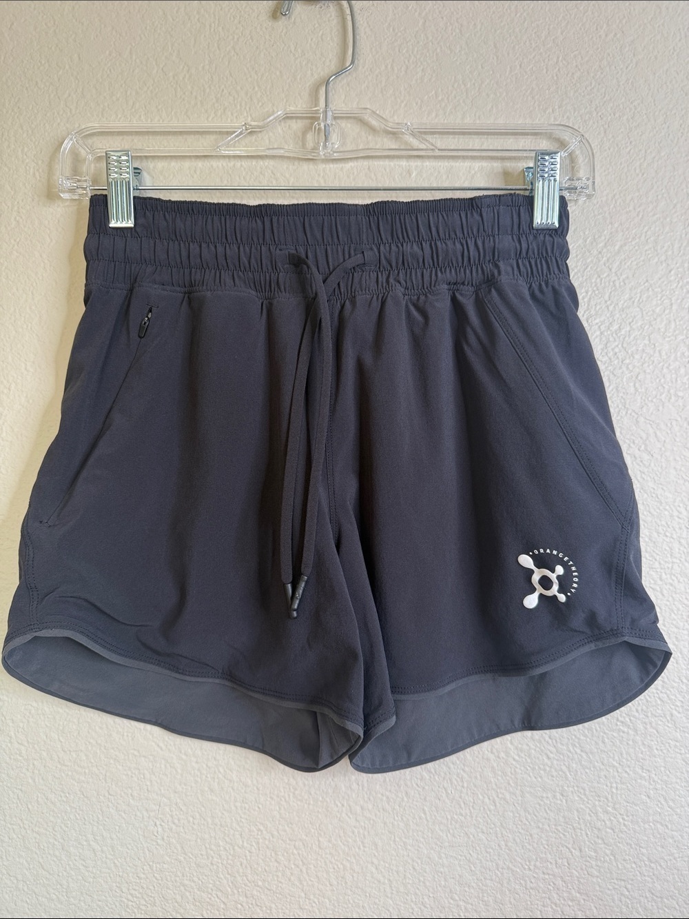 Lululemon reversible orange theory Dark Gray Athletic Drawstring Shorts Sz 2